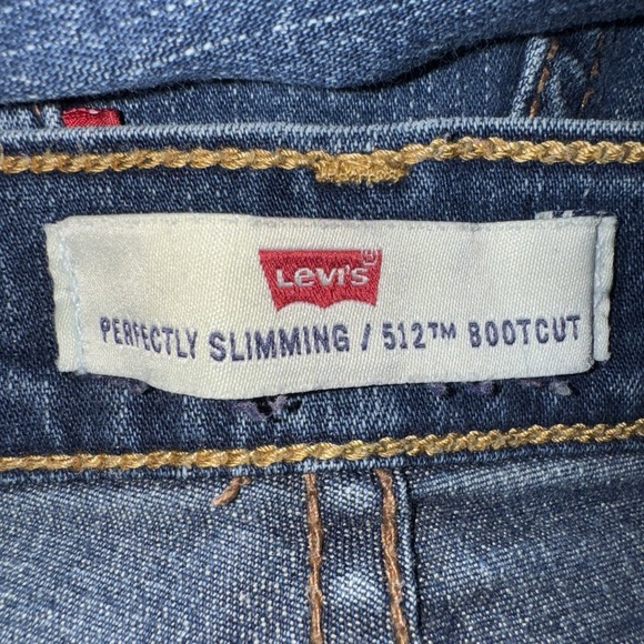 Levi's 512 Boot Cut Women's Jeans Size 12 Medium Perfectly Slimming Blue - Picture 2 of 6